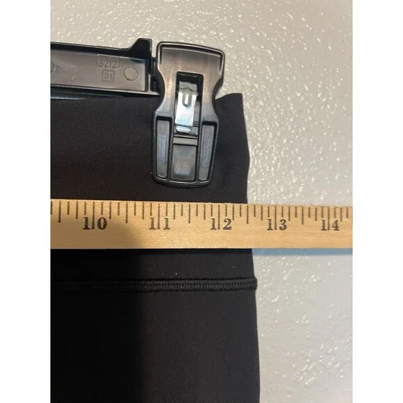 Lululemon Cropped Leggings Black Athletic Yoga Gym Womens Size 6 Namaste In Love - Picture 6 of 7